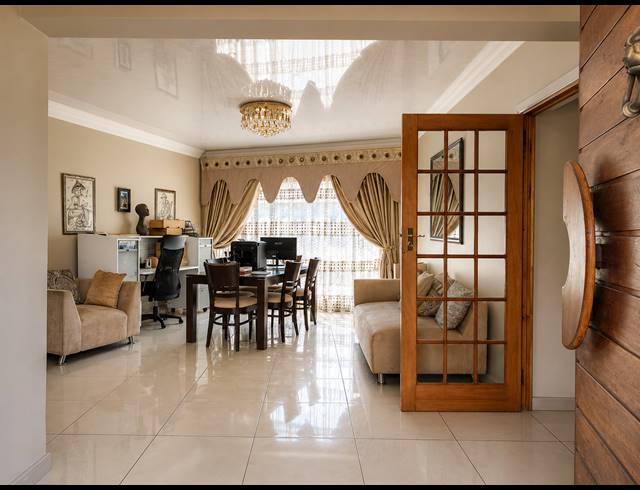 3 BEDROOM HOUSE FOR SALE IN THREE RIVERS EAST